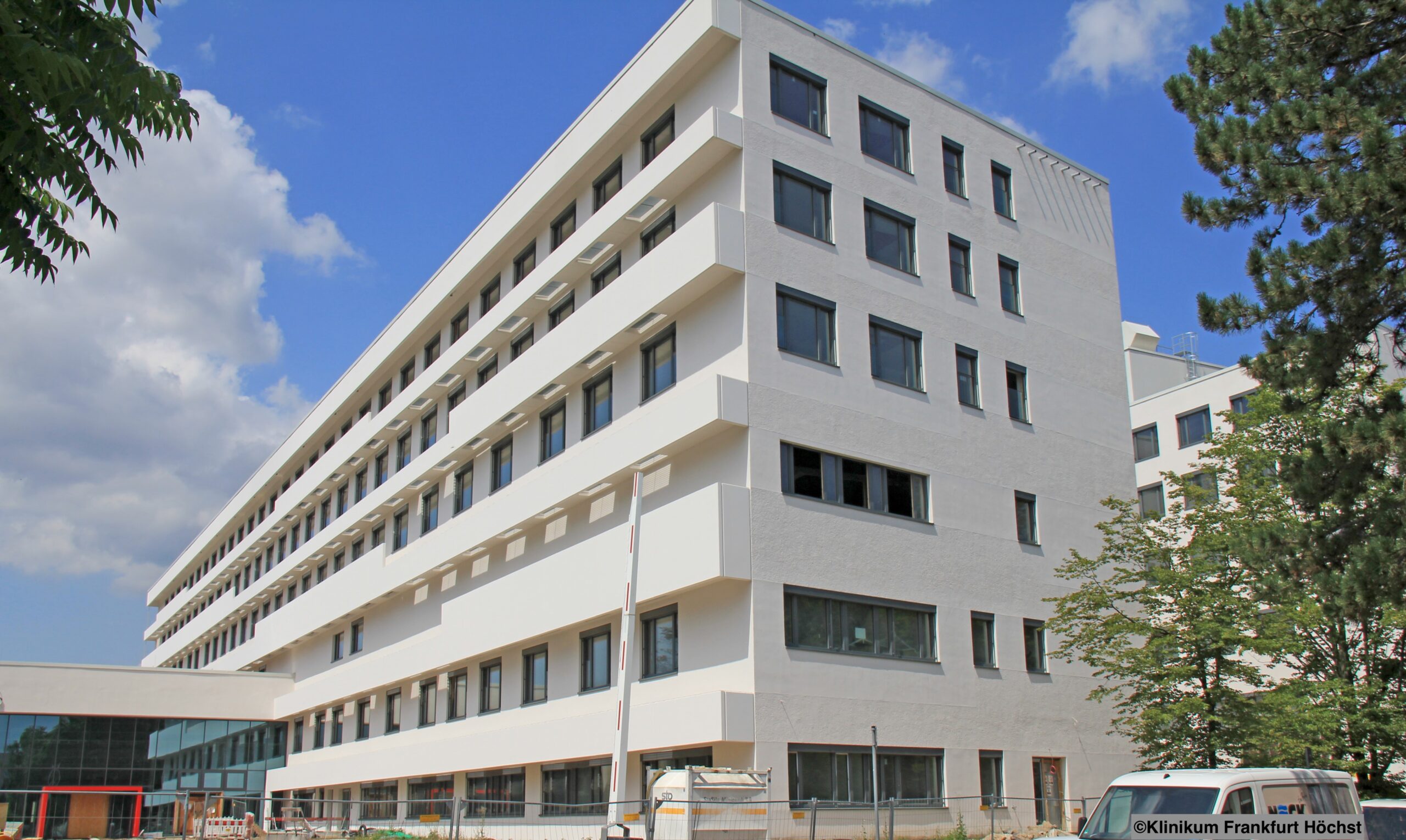 Eerste gecertificeerde passiefhuis ziekenhuis Frankfurt Höchst