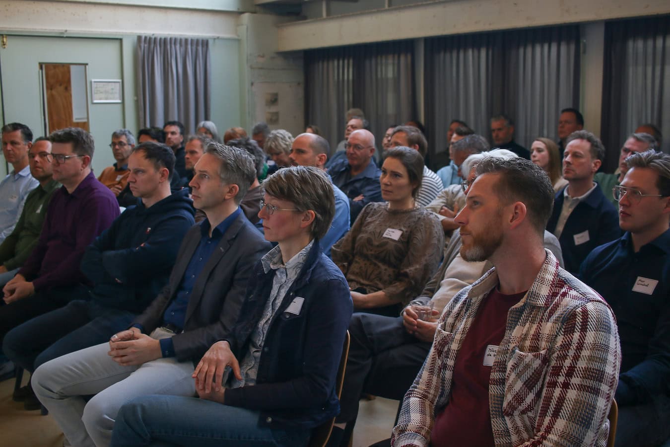 KERN is recent als affiliate-partner toegetreden tot de international Passive House Association, iPHA. Via het online-platform Connect Expert plus biedt KERN als iPHA zusterorganisatie een betere verbinding met de wereldwijde ontwikkelingen van passief bouwen renoveren. Hiermee ondersteunt KERN passiefhuis-professionals met energiezuinig, betaalbaar en integraal ontwerpen en bouwen. Lowtech.