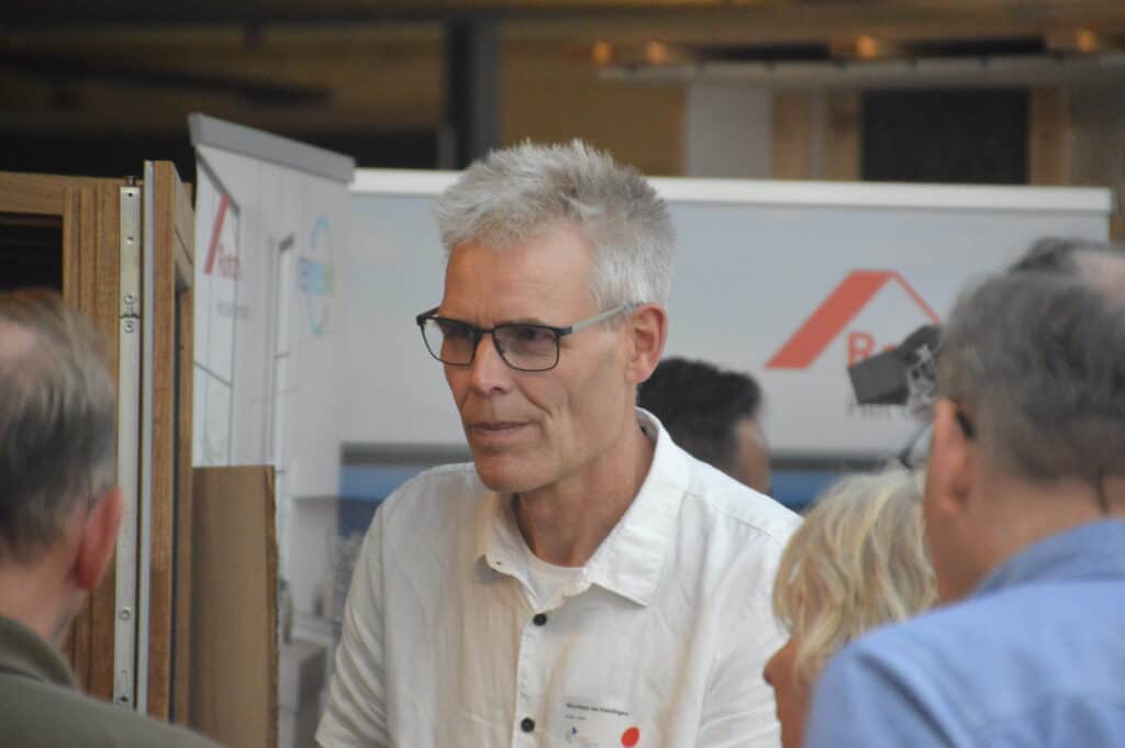 Nicolaas van Everdingen voormalig docent, vriend en koploper passief bouwen bij Kennisinstituut KERN
