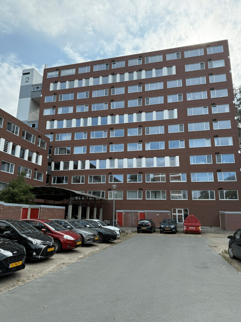 Woonlastenneutrale energetische renovatie met passiefhuis-elementen De Meerpaal Groningen